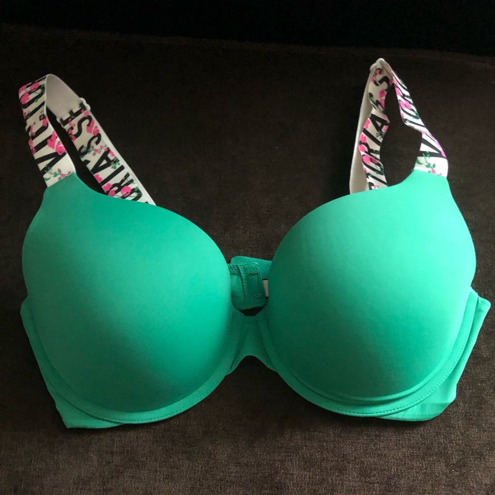 Victoria’s Secret T-Shirt Bra